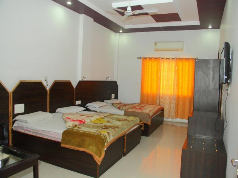 Hotel Deep Palace Near Bus Stand Udaipole Удайпур Екстериор снимка